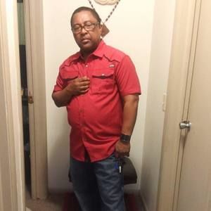 Meet your Posher, Emmanuel